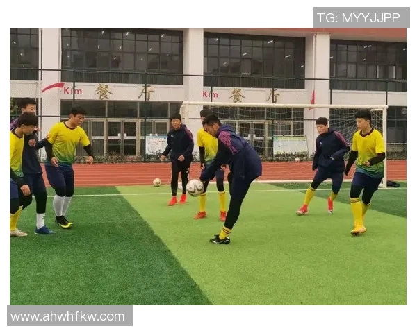 足球酷聊：探讨全球足球动态与明星球员背后的故事与激情