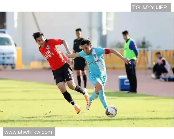 保定容大足球队员风采展示及精彩瞬间回顾