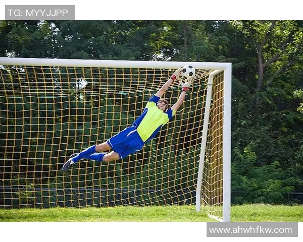掌握足球射门技巧的秘诀与训练方法分享